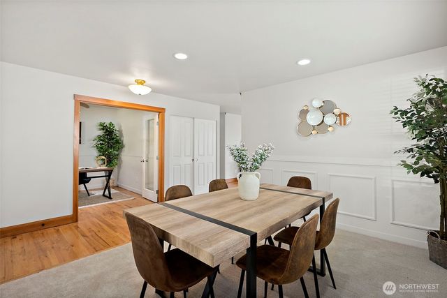 2110 26th Place SE, Puyallup, WA 98372