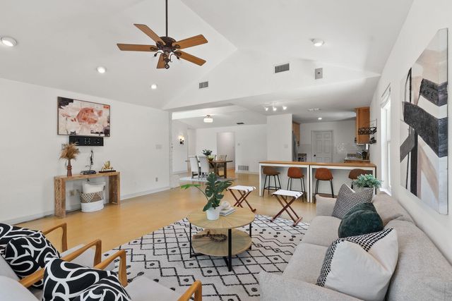 6808 Smokey Hill RD, Austin, TX 78736