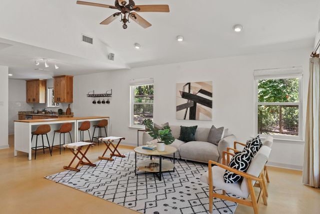 6808 Smokey Hill RD, Austin, TX 78736