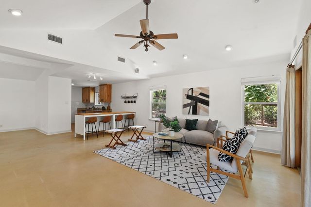 6808 Smokey Hill RD, Austin, TX 78736