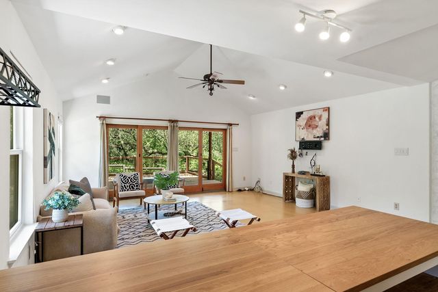 6808 Smokey Hill RD, Austin, TX 78736