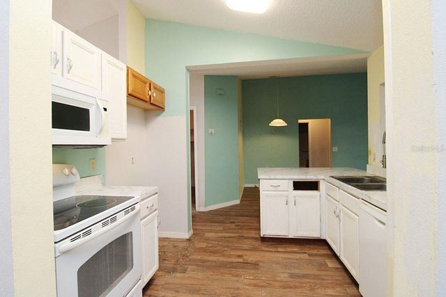 275 AWIN CIRCLE SE, Palm Bay, FL 32909