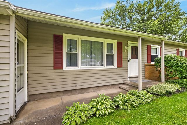 15 Adair Drive, Gates, NY 14606