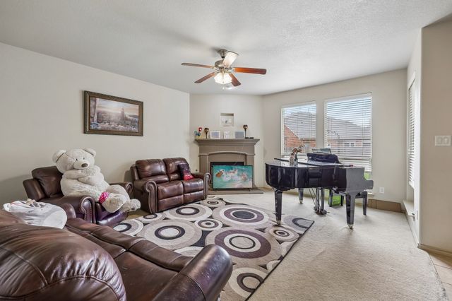 5220 Prestwick Drive, Arlington, TX 76001