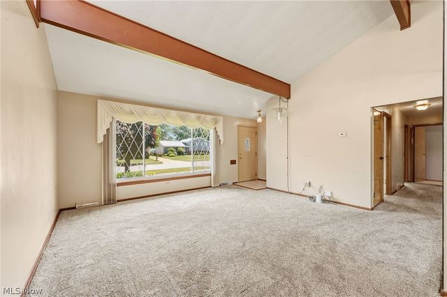 1226 Golden Gate Boulevard, Mayfield Heights, OH 44124