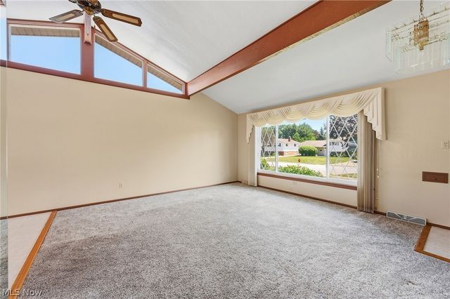 1226 Golden Gate Boulevard, Mayfield Heights, OH 44124