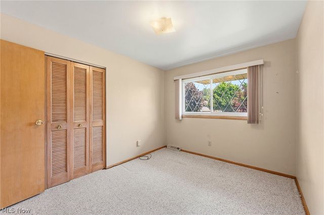 1226 Golden Gate Boulevard, Mayfield Heights, OH 44124