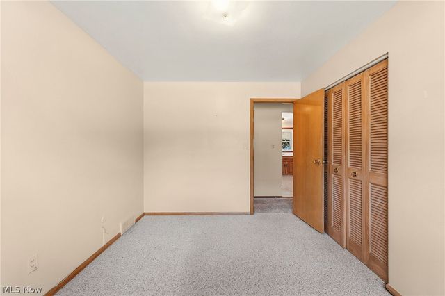 1226 Golden Gate Boulevard, Mayfield Heights, OH 44124