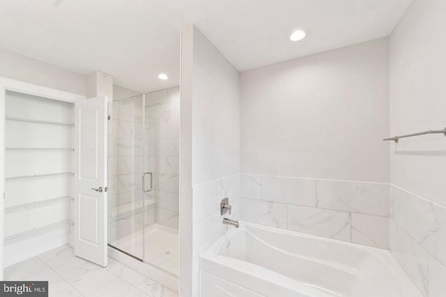 64 RIVERWALK, Plainsboro, NJ 08536