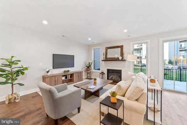 64 RIVERWALK, Plainsboro, NJ 08536