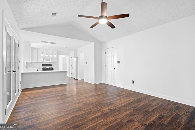 4011 Avalon Parkway NW, Kennesaw, GA 30144