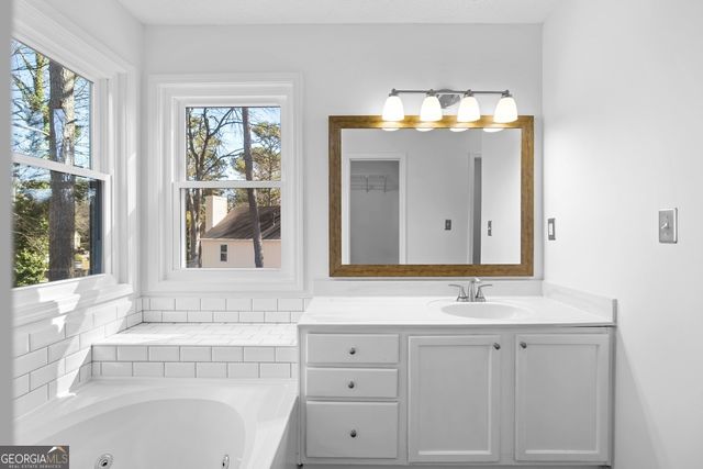 4011 Avalon Parkway NW, Kennesaw, GA 30144