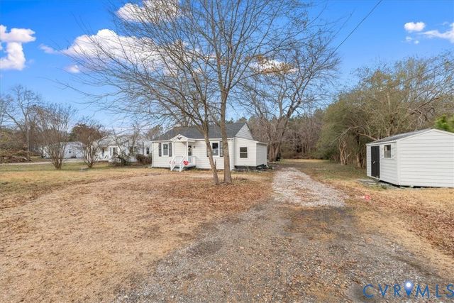 24902 River Rd, Dinwiddie, VA 23803