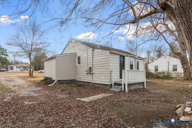 24902 River Rd, Dinwiddie, VA 23803