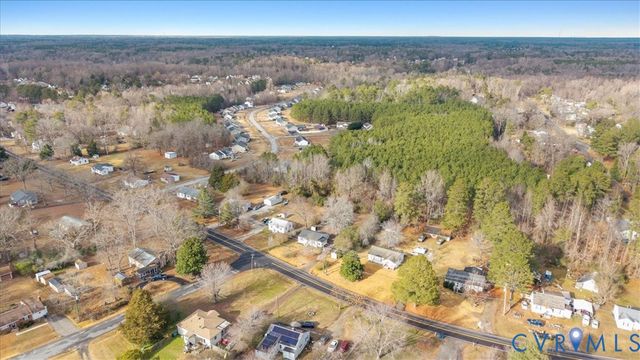 24902 River Rd, Dinwiddie, VA 23803