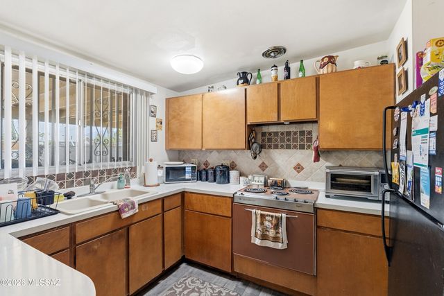 145 S Evelyn Avenue, Tucson, AZ 85710