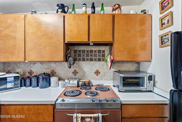 145 S Evelyn Avenue, Tucson, AZ 85710
