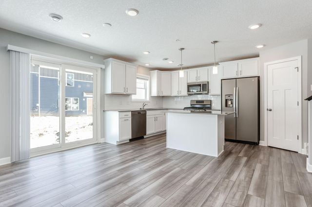 1142 Middlefield Road, Medina, MN 55340