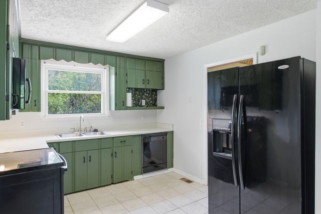1345 Cheshire Dr, Nashville, TN 37207