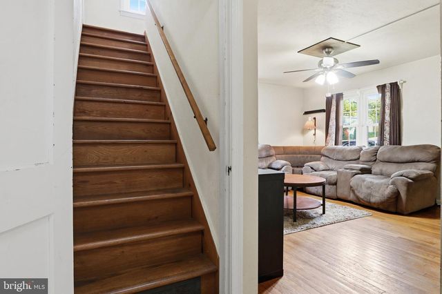 583 HILLCREST RD, York, PA 17403