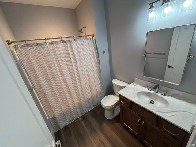 1200 N Cabernet Court, Vincennes, IN 47591