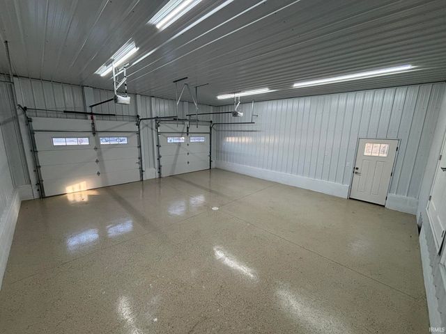 1200 N Cabernet Court, Vincennes, IN 47591