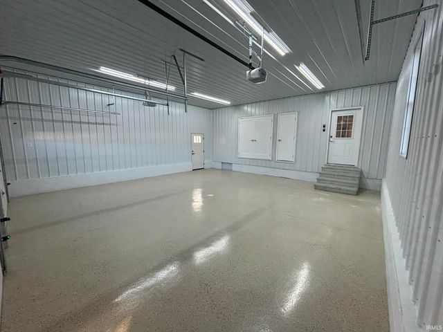 1200 N Cabernet Court, Vincennes, IN 47591