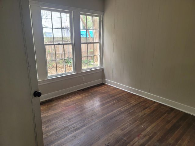 911 N Ashbel Street, Baytown, TX 77520