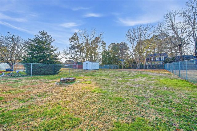 46 Wellington DR, Hampton, VA 23666