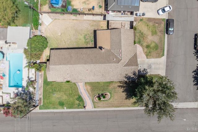 304 Ida Way, Hanford, CA 93230