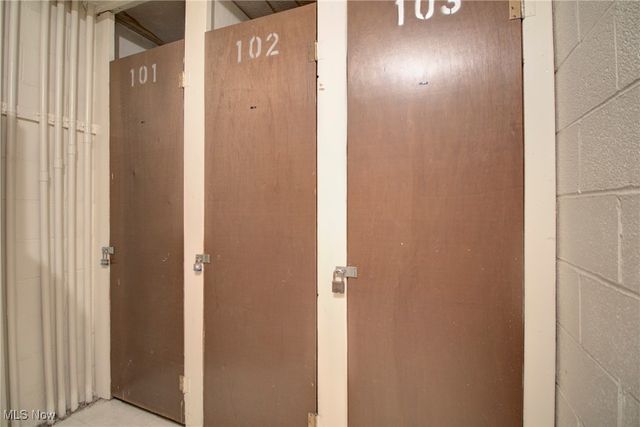 16445 Heather Lane F 101, Middleburg Heights, OH 44130