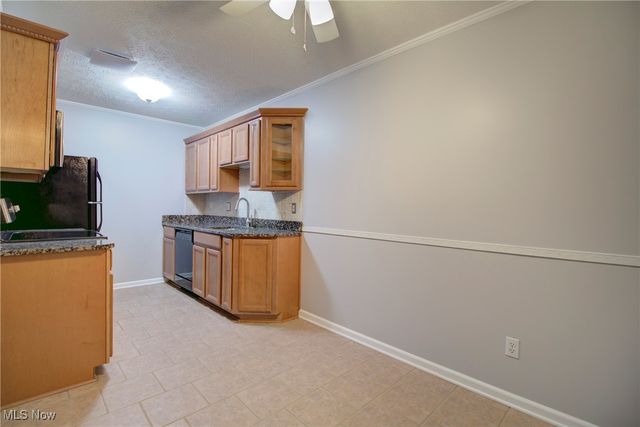 16445 Heather Lane F 101, Middleburg Heights, OH 44130