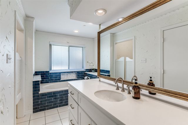 2236 Southern Circle, Carrollton, TX 75006