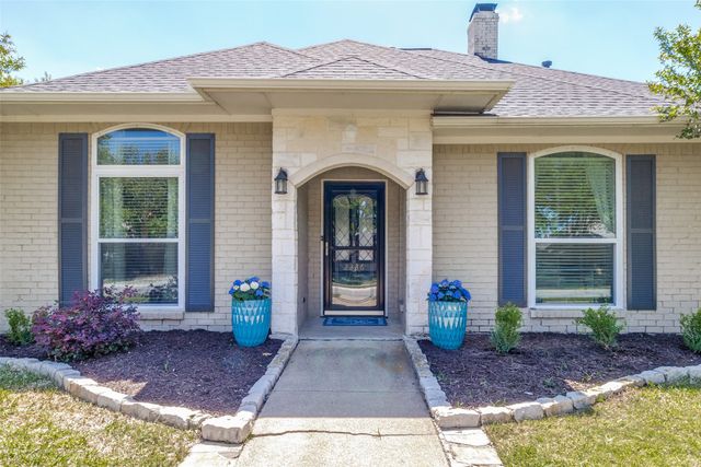 2236 Southern Circle, Carrollton, TX 75006