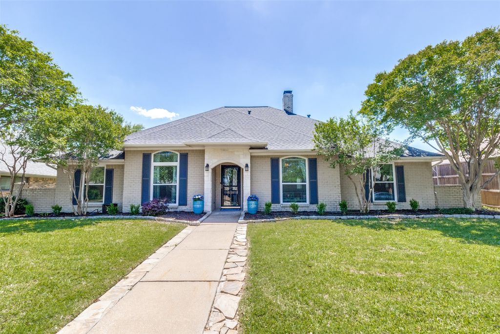 2236 Southern Circle, Carrollton, TX 75006