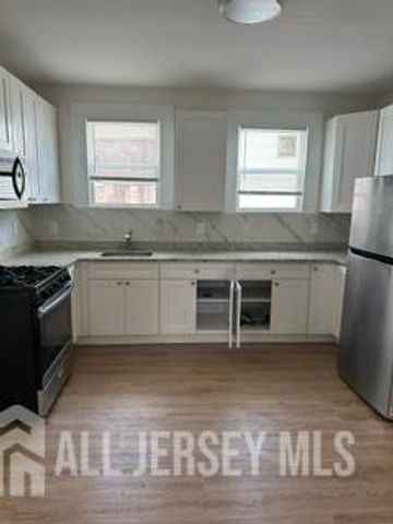 31 Division Street, New Brunswick, NJ 08901
