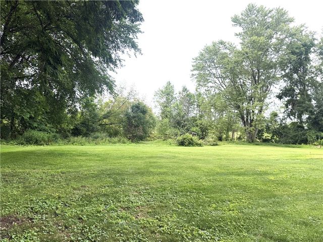1562 Ridge Road, Webster, NY 14580