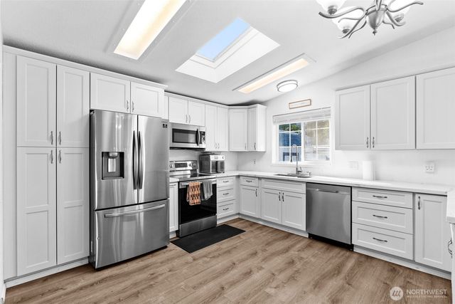 10 E Rose Lane, Shelton, WA 98584