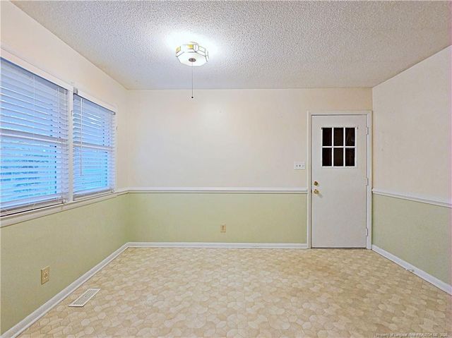 883 De Paul Drive, Fayetteville, NC 28311