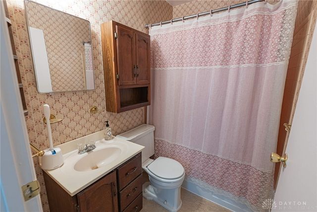 1307 Cobblestone Street, Dayton, OH 45432