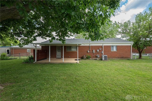 1307 Cobblestone Street, Dayton, OH 45432