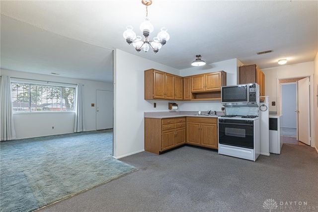 1307 Cobblestone Street, Dayton, OH 45432