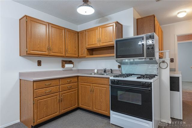1307 Cobblestone Street, Dayton, OH 45432