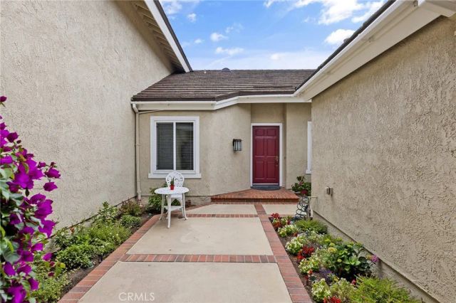 14 Woodgrove 19, Irvine, CA 92604