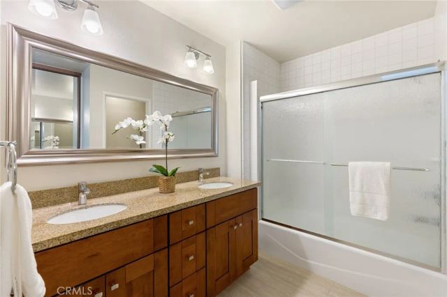 14 Woodgrove 19, Irvine, CA 92604
