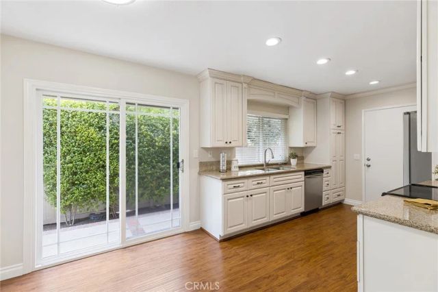 14 Woodgrove 19, Irvine, CA 92604