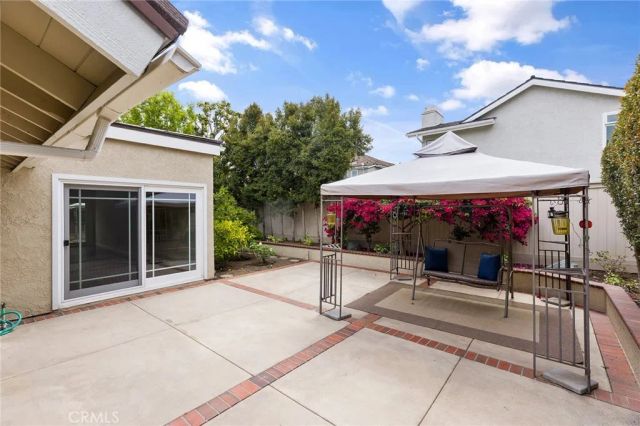 14 Woodgrove 19, Irvine, CA 92604