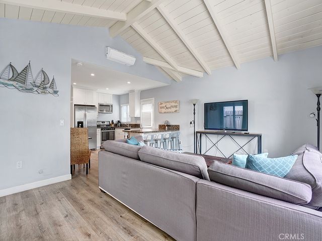 1320 W Balboa Boulevard, Newport Beach, CA 92661
