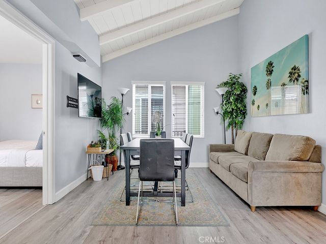 1320 W Balboa Boulevard, Newport Beach, CA 92661