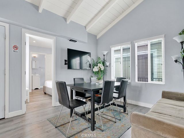 1320 W Balboa Boulevard, Newport Beach, CA 92661
